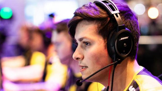 里夫斯接到 里夫斯接到