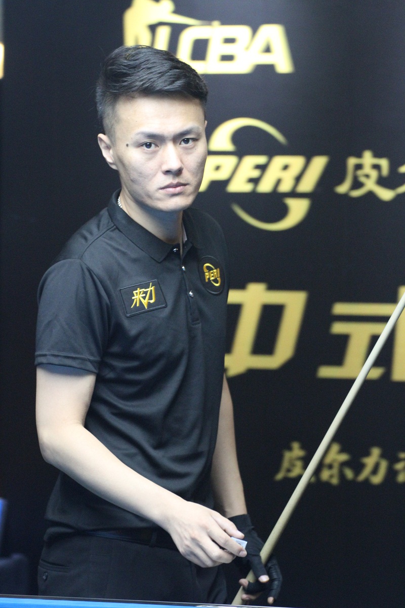 随着他的回 随着他的回