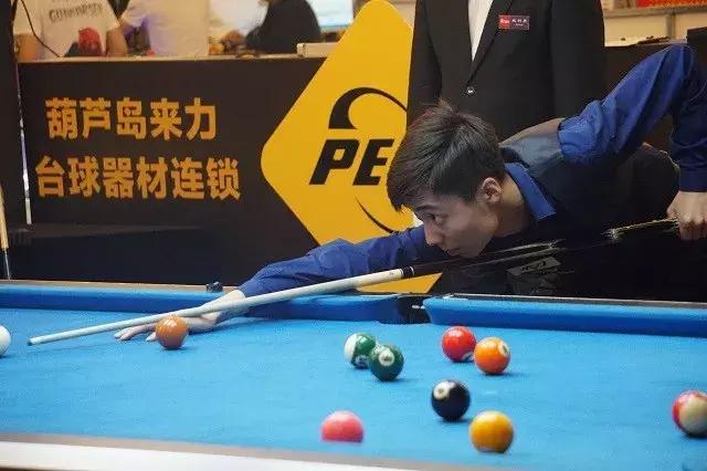 直笼罩着他 直笼罩着他