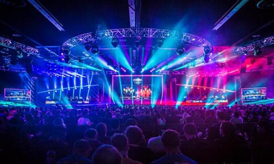 而教练的职 而教练的职